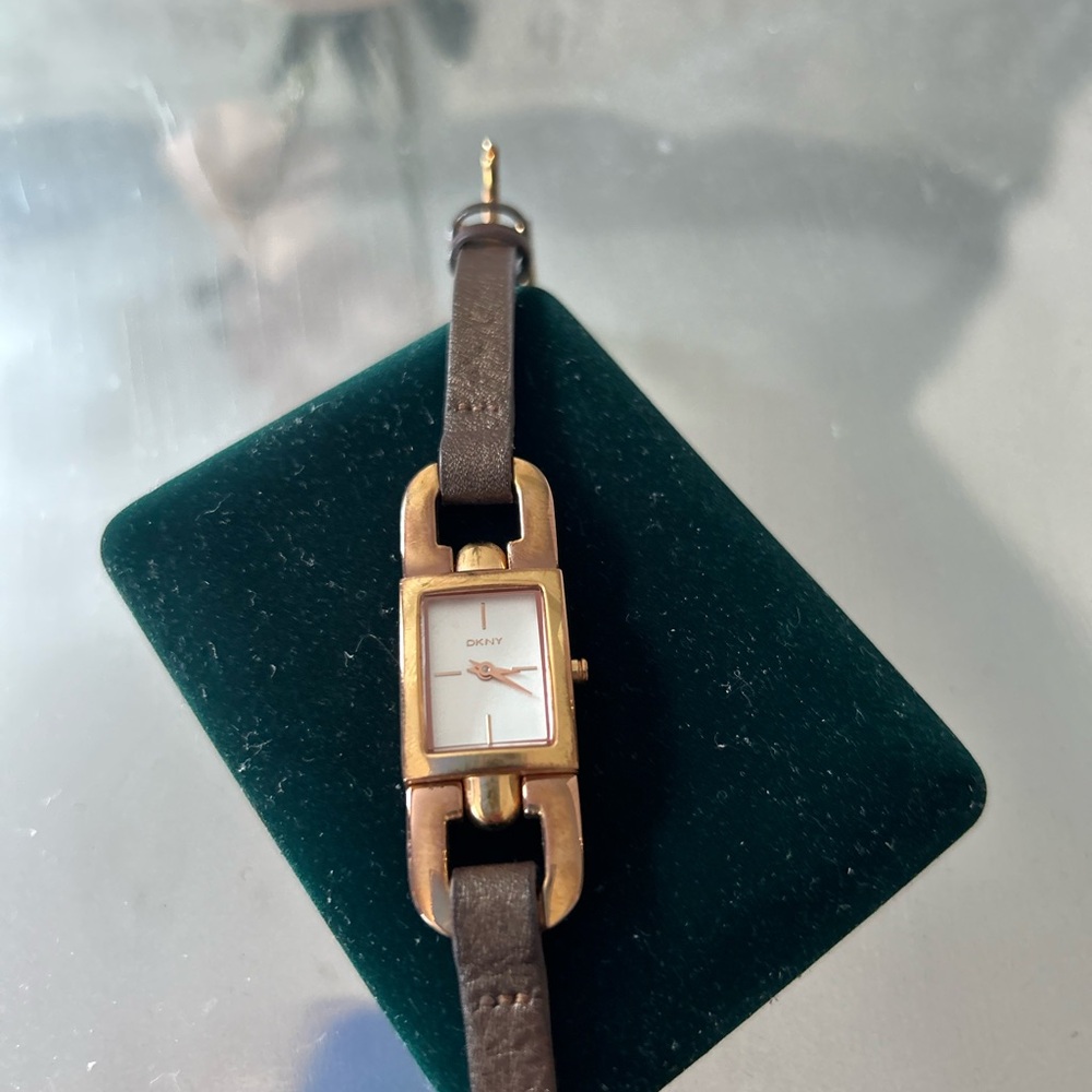 DKNY NY-8132 Solid Stainless Steel Quartz Analog Women's Watch